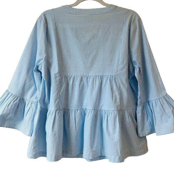 Crown&Ivy Tiered Bell Sleeve Blue White Striped V-neck Sz Large Summer Beach - Picture 2 of 11